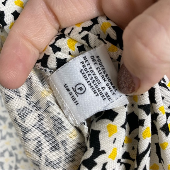 DVF NWOT New Julian Two Wrap Tiny Black Sea Daisies Print Dress - Picture 15 of 15